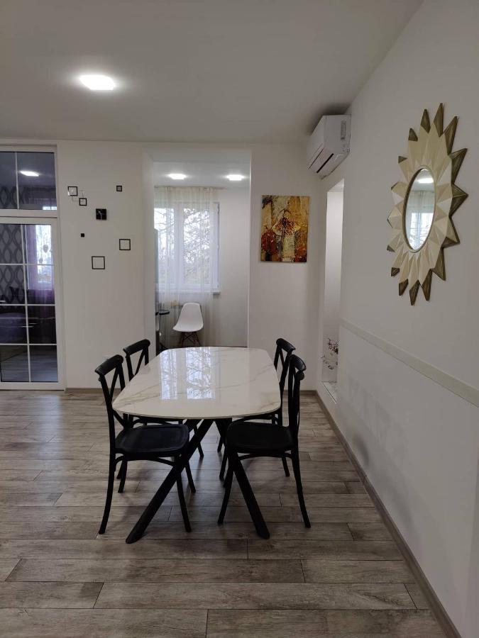 Modern Apartment In The Center With The View Of The Majestic Ararat Yerevan Luaran gambar